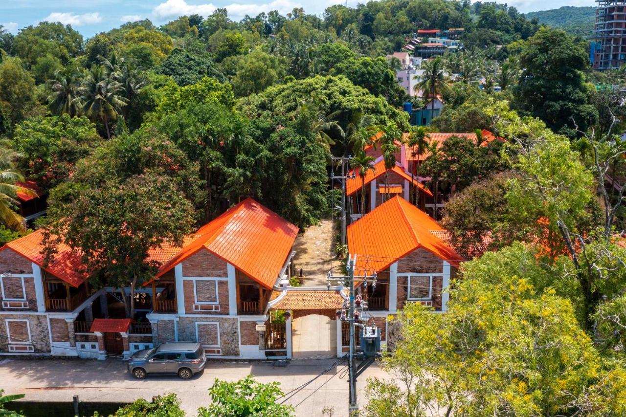 Old Town Resort Фу Куок Екстериор снимка